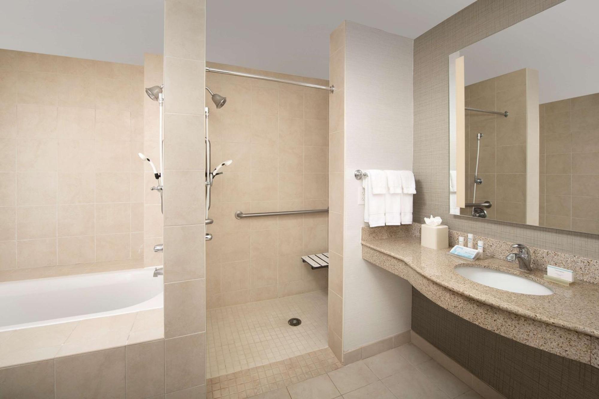 Hilton Garden Inn Atlanta West/Лития-Спрингс Экстерьер фото