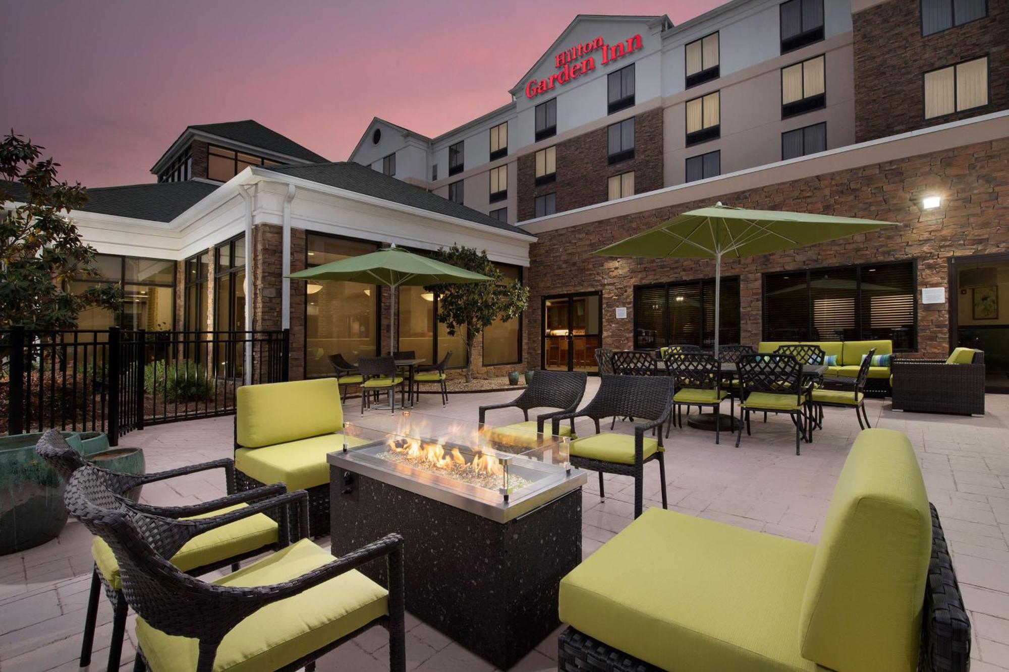 Hilton Garden Inn Atlanta West/Лития-Спрингс Экстерьер фото